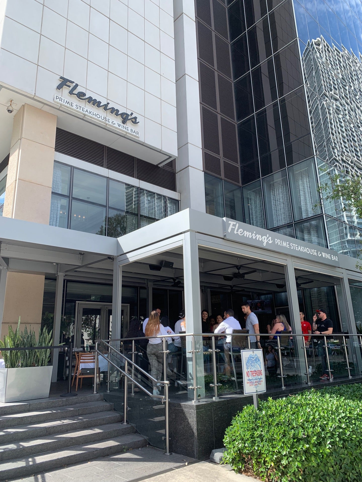 Fleming's Prime Steakhouse & Wine Bar bar in Miami