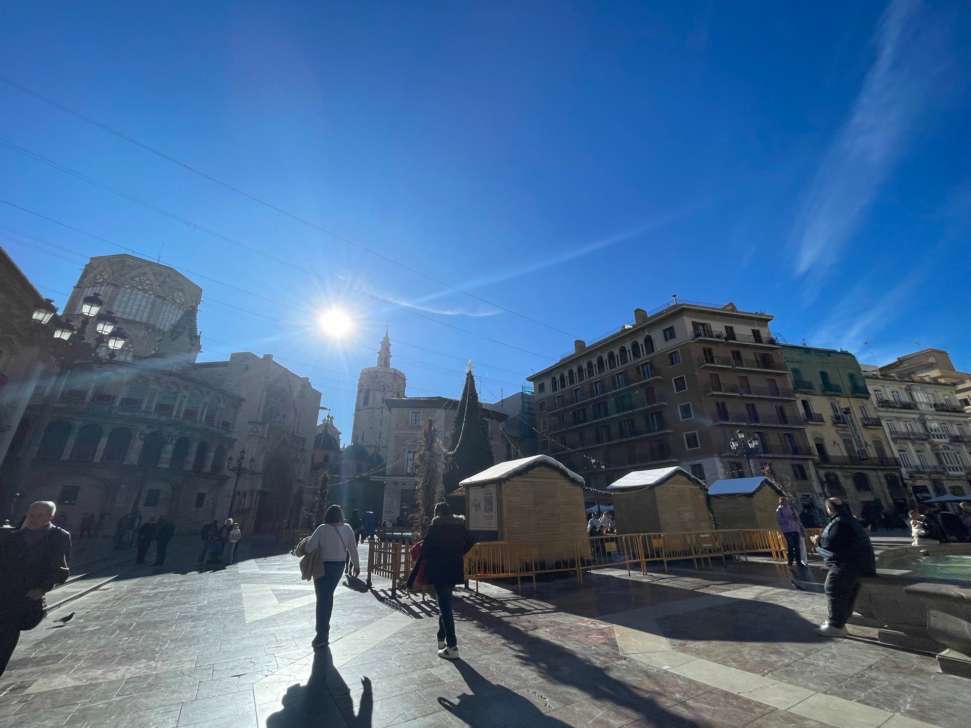 Plaza de la Virgen (Plaça de la Mare de Déu) - Valencia cafe