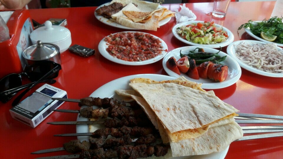 Eyüp Usta Sandal Et & Kebap Logo