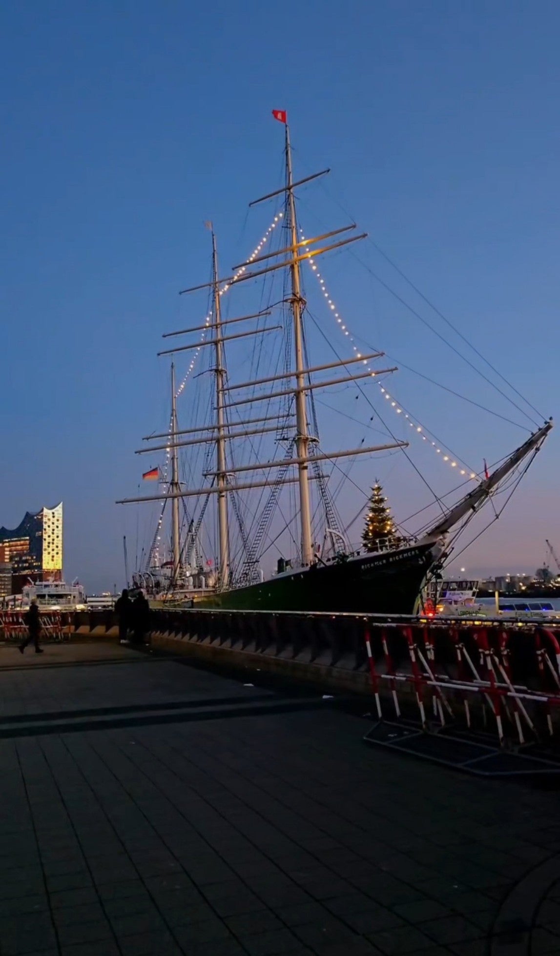 Landungsbrücken - Hamburg bar