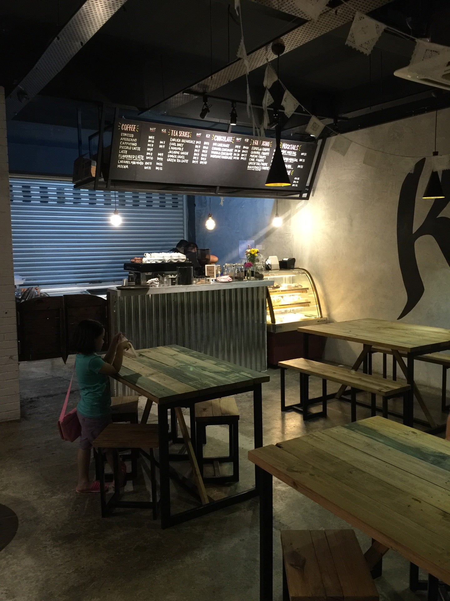 Kueh Cafe No 6 Jalan Renang 13 26 Tadisma Business Park Shah Alam