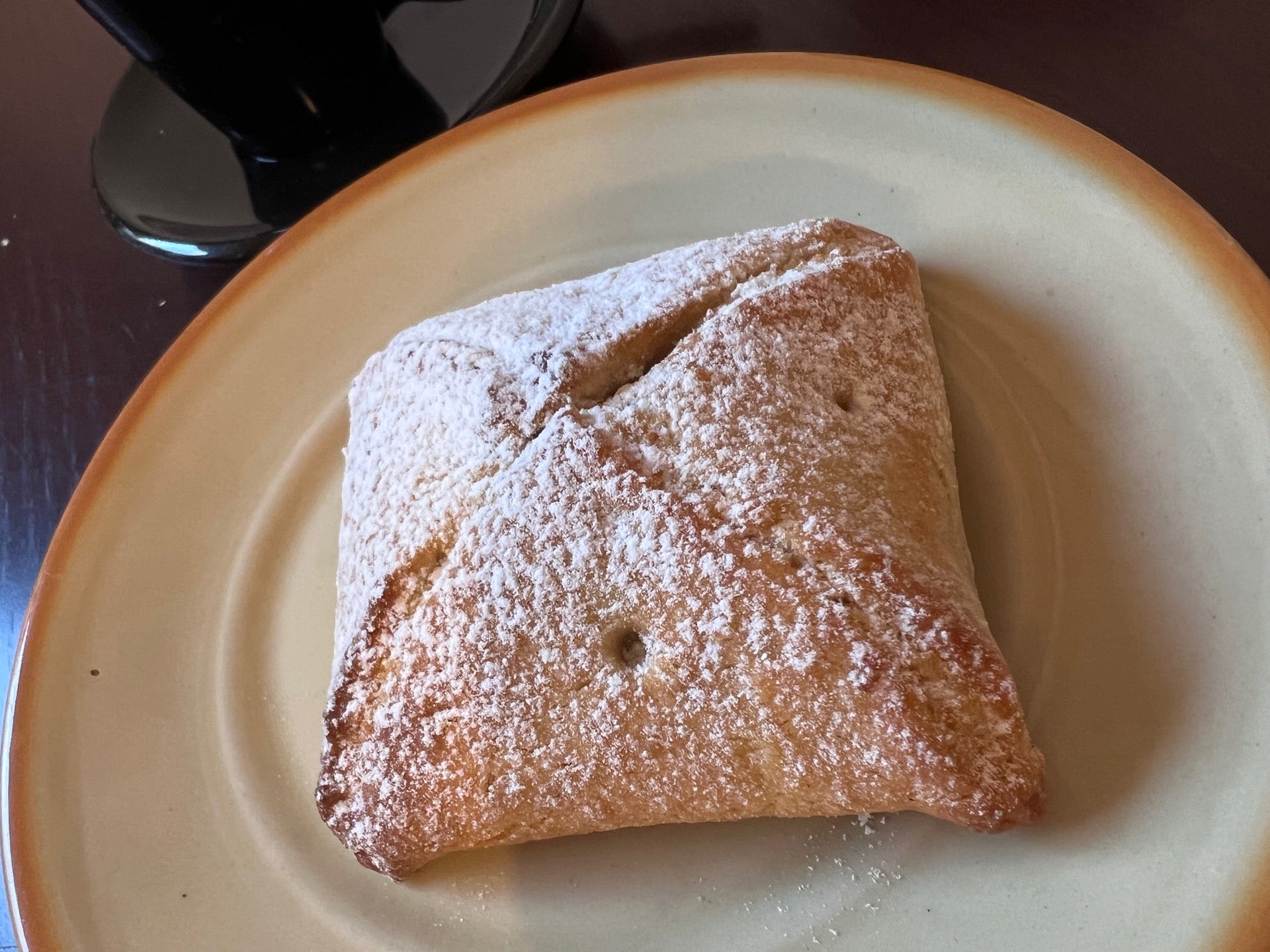 U památníku - photo 1 showing the facility