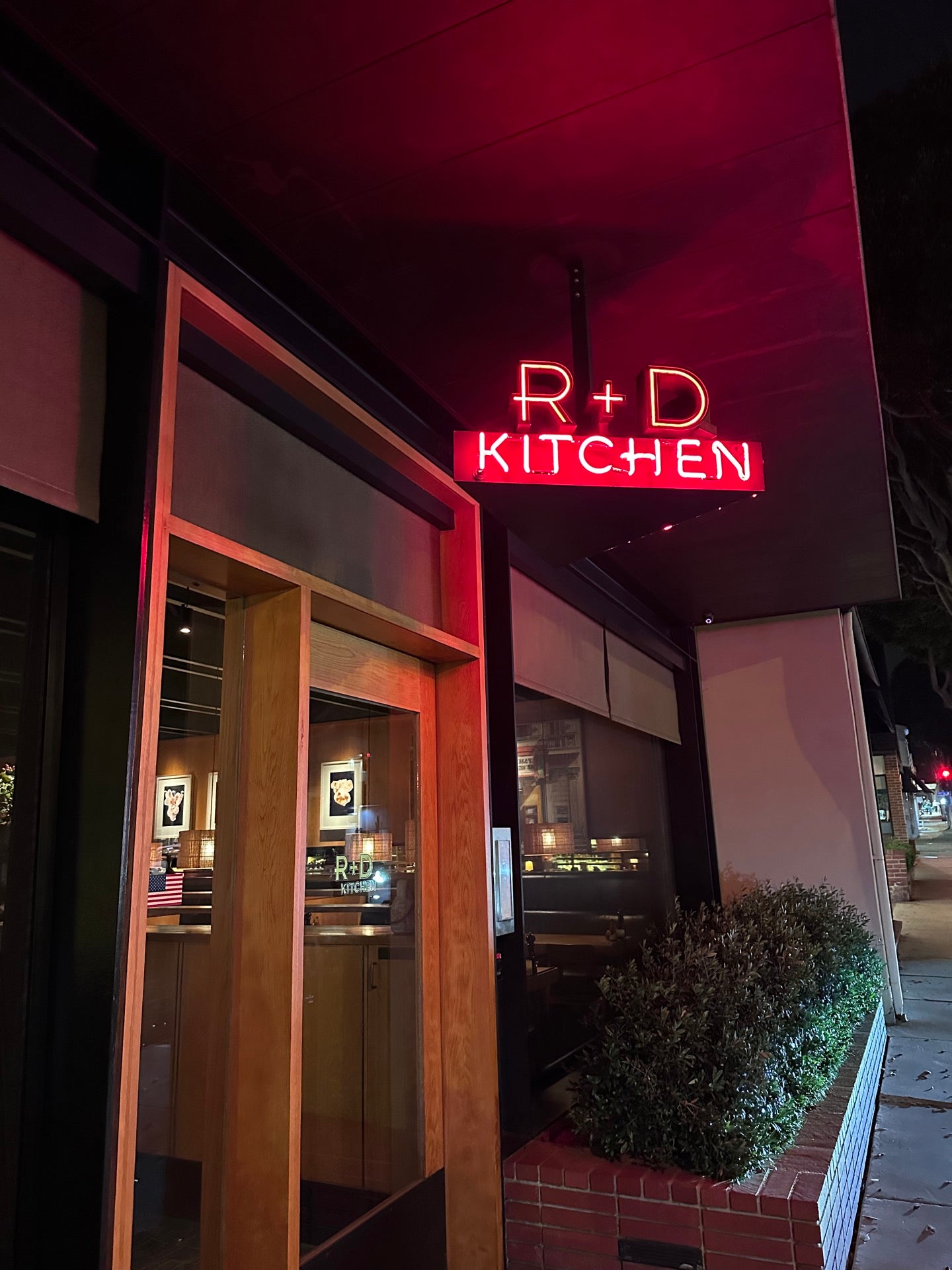 R+D Kitchen, a bar in Santa Monica