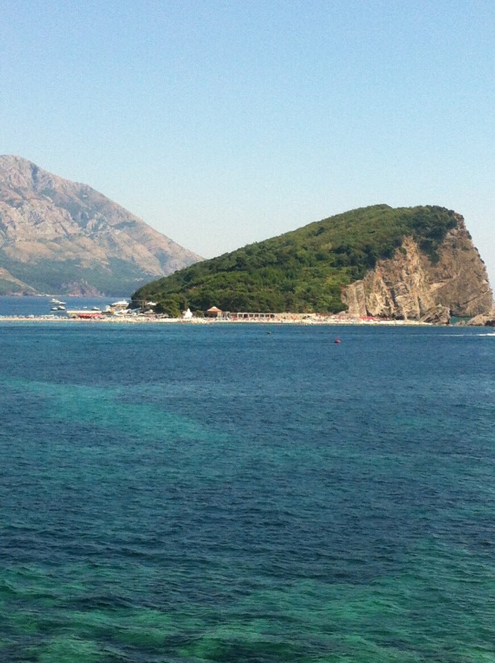 Набережная Logo