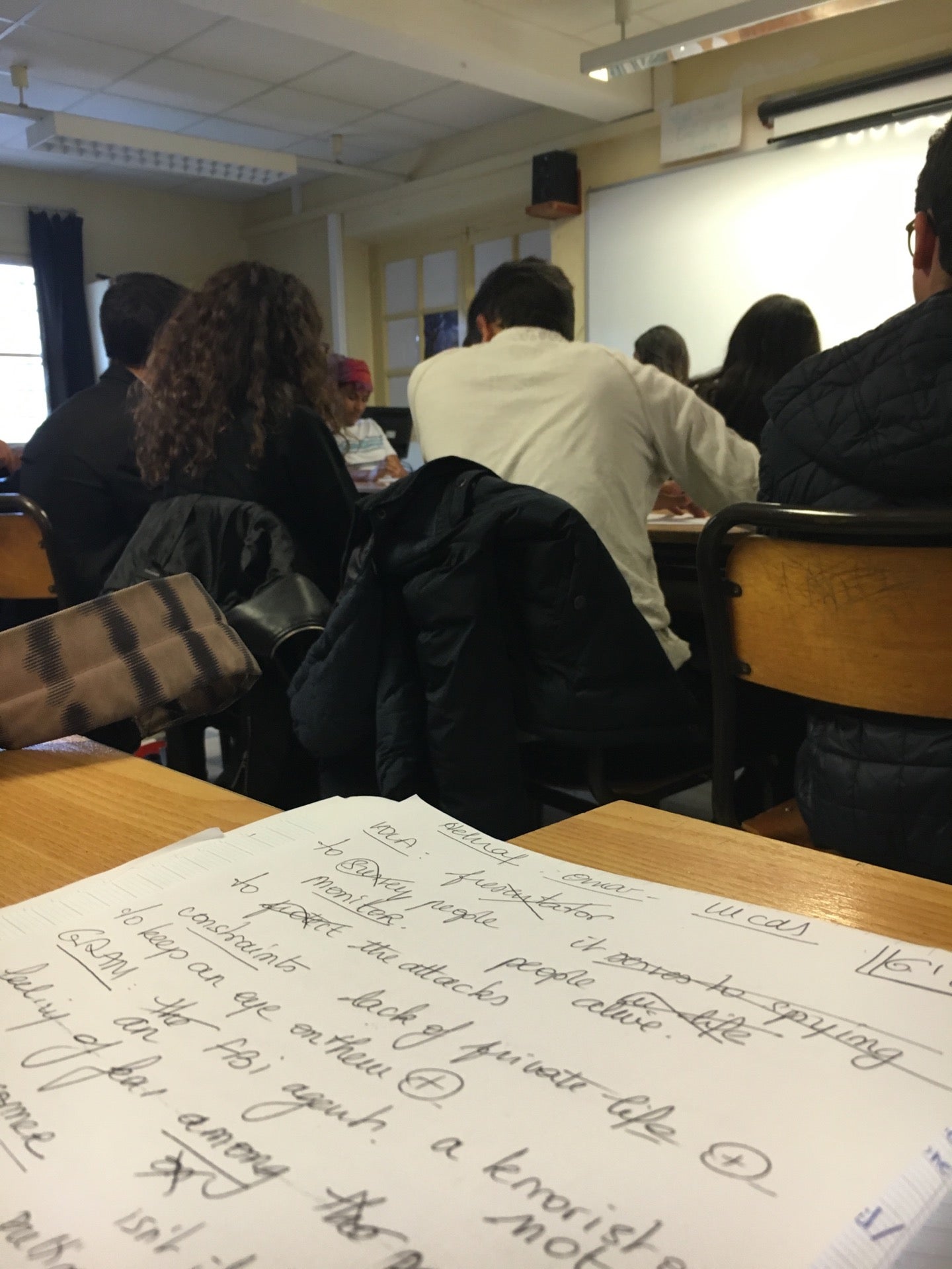 Lvh'S Bâtiment B Logo