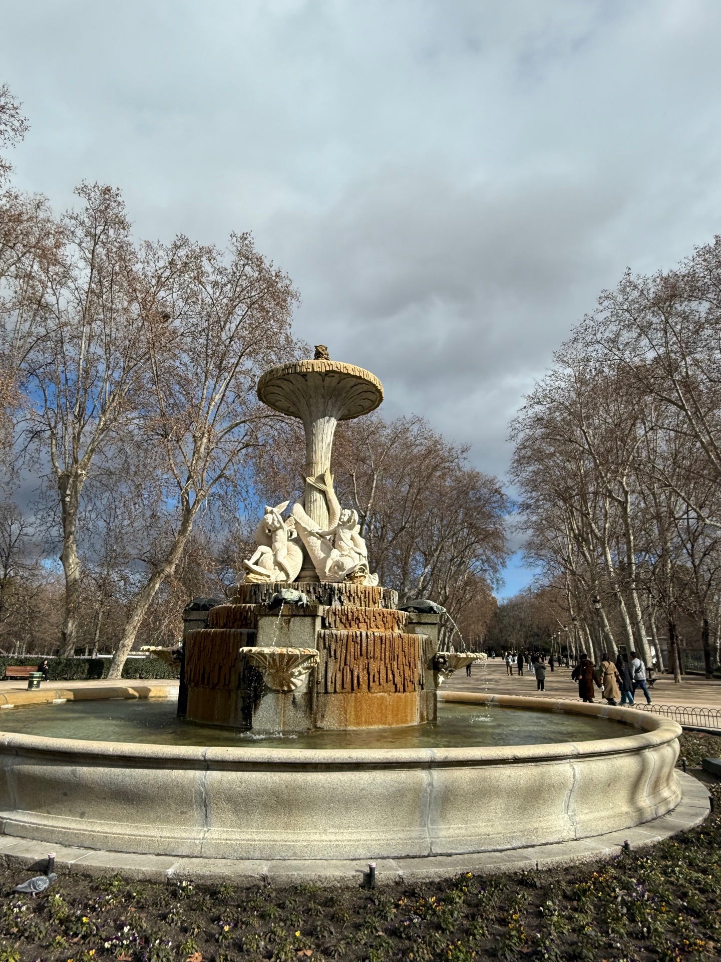 Retiro Park (Parque del Retiro) - Madrid cafe