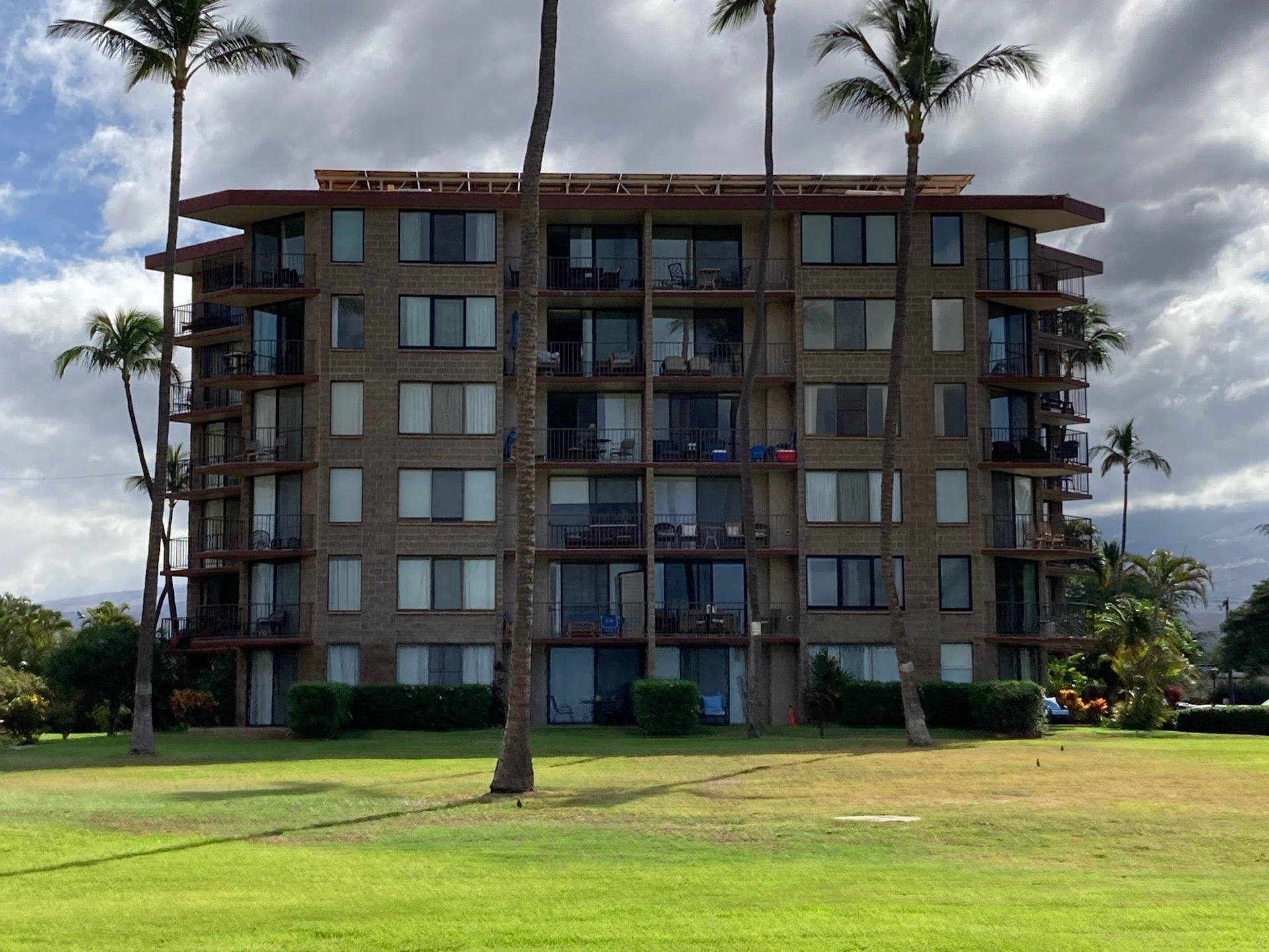 Kauhale Makai (Village by the Sea)