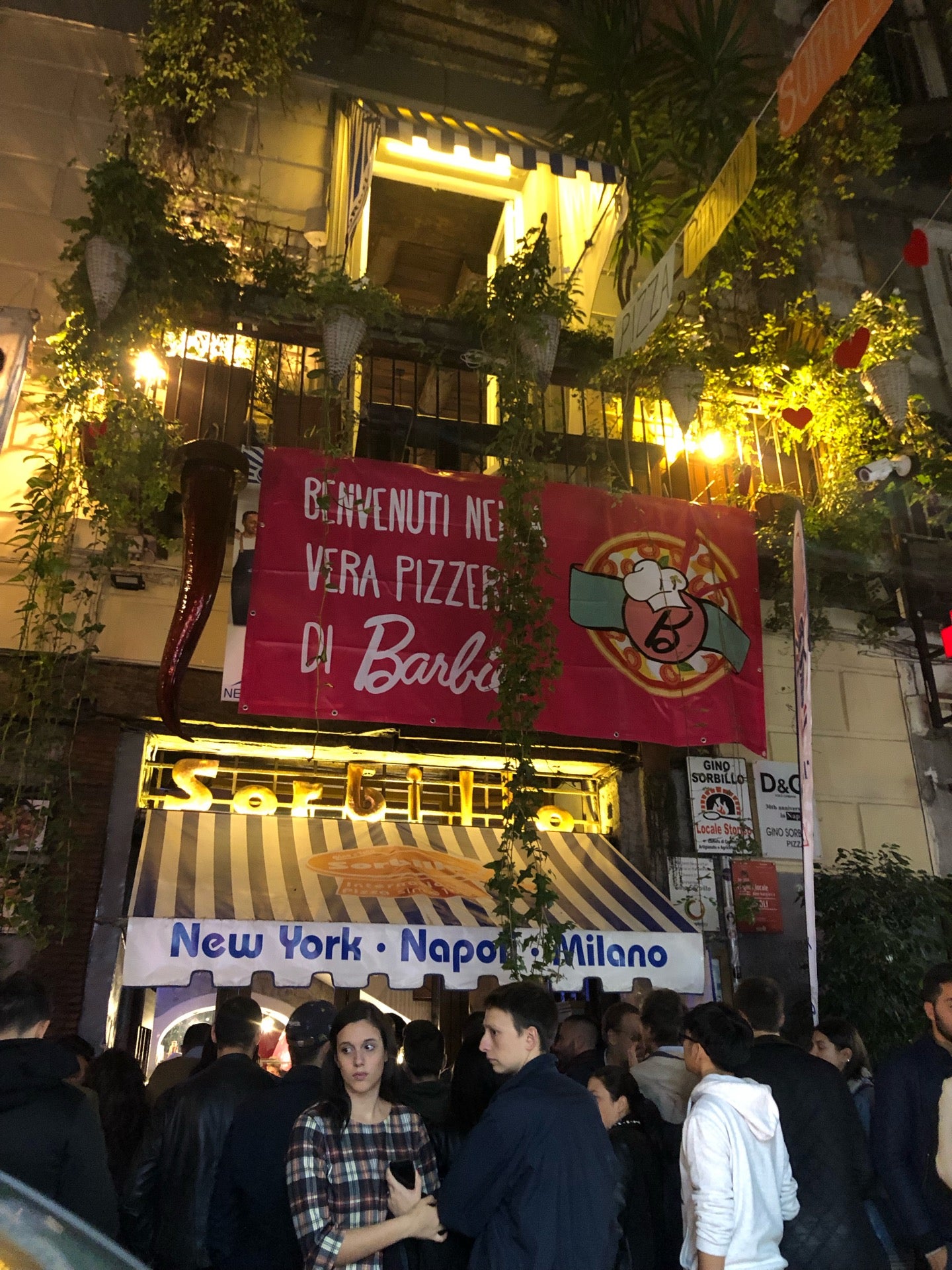 Pizzeria Sorbillo - Naples bar