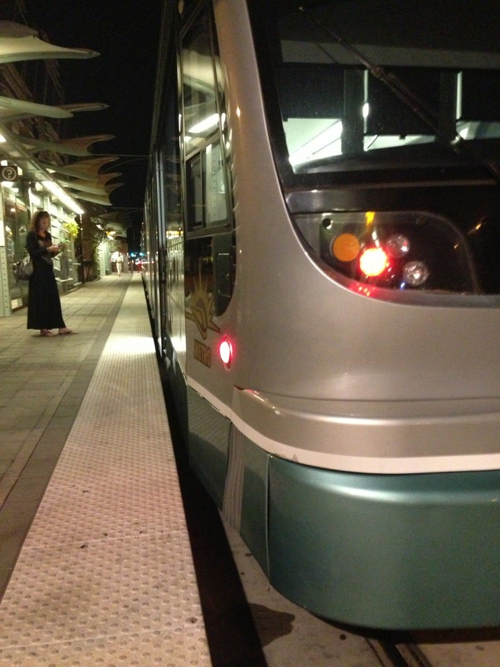 Montebello / 19Th Ave Metro Park-And-Ride