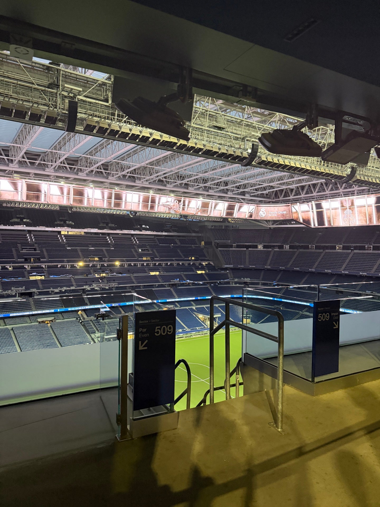Santiago Bernabéu Stadium (Estadio Santiago Bernabéu) - Madrid cafe