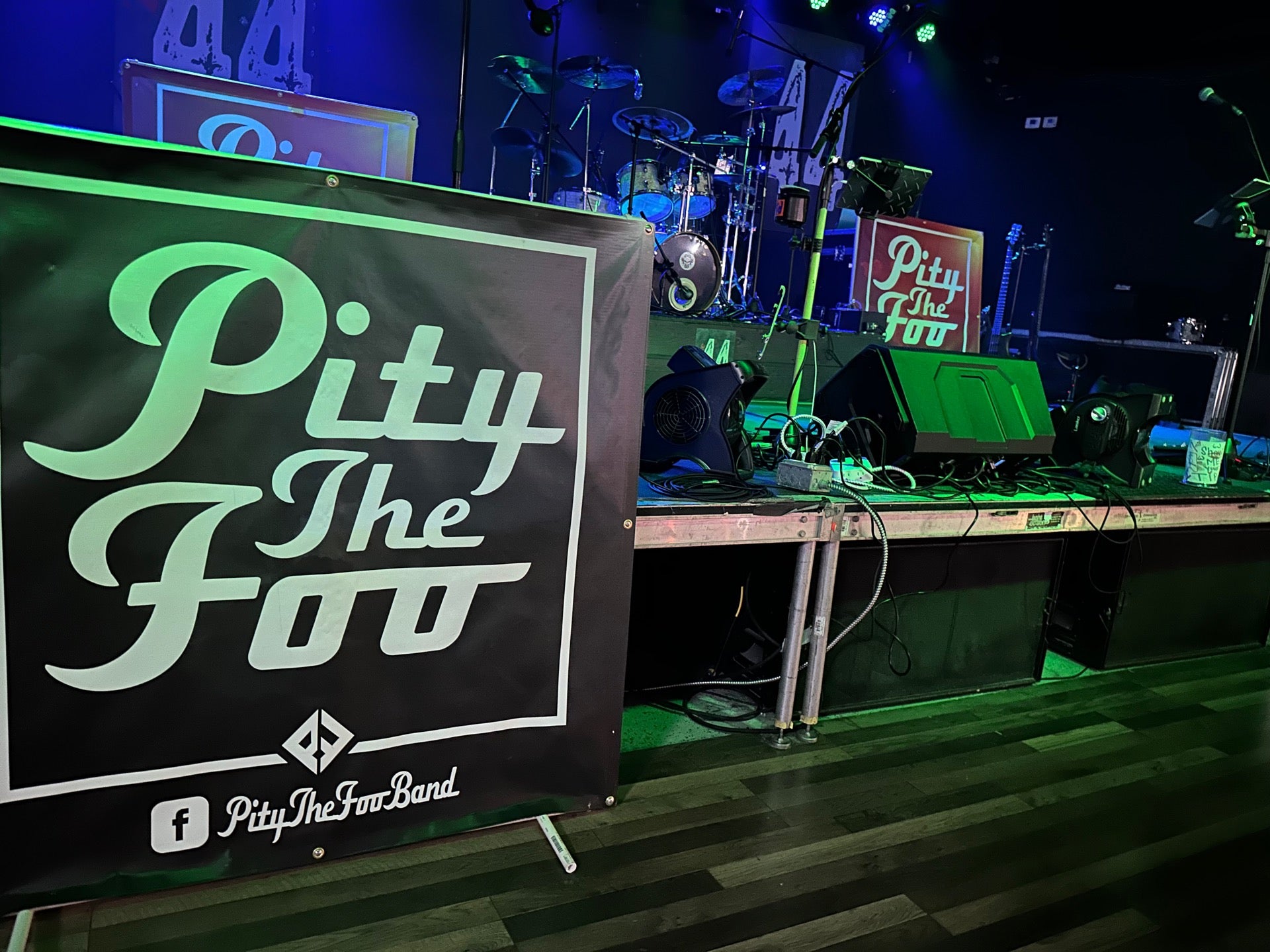 The 44 Sports Grill and Nightlife