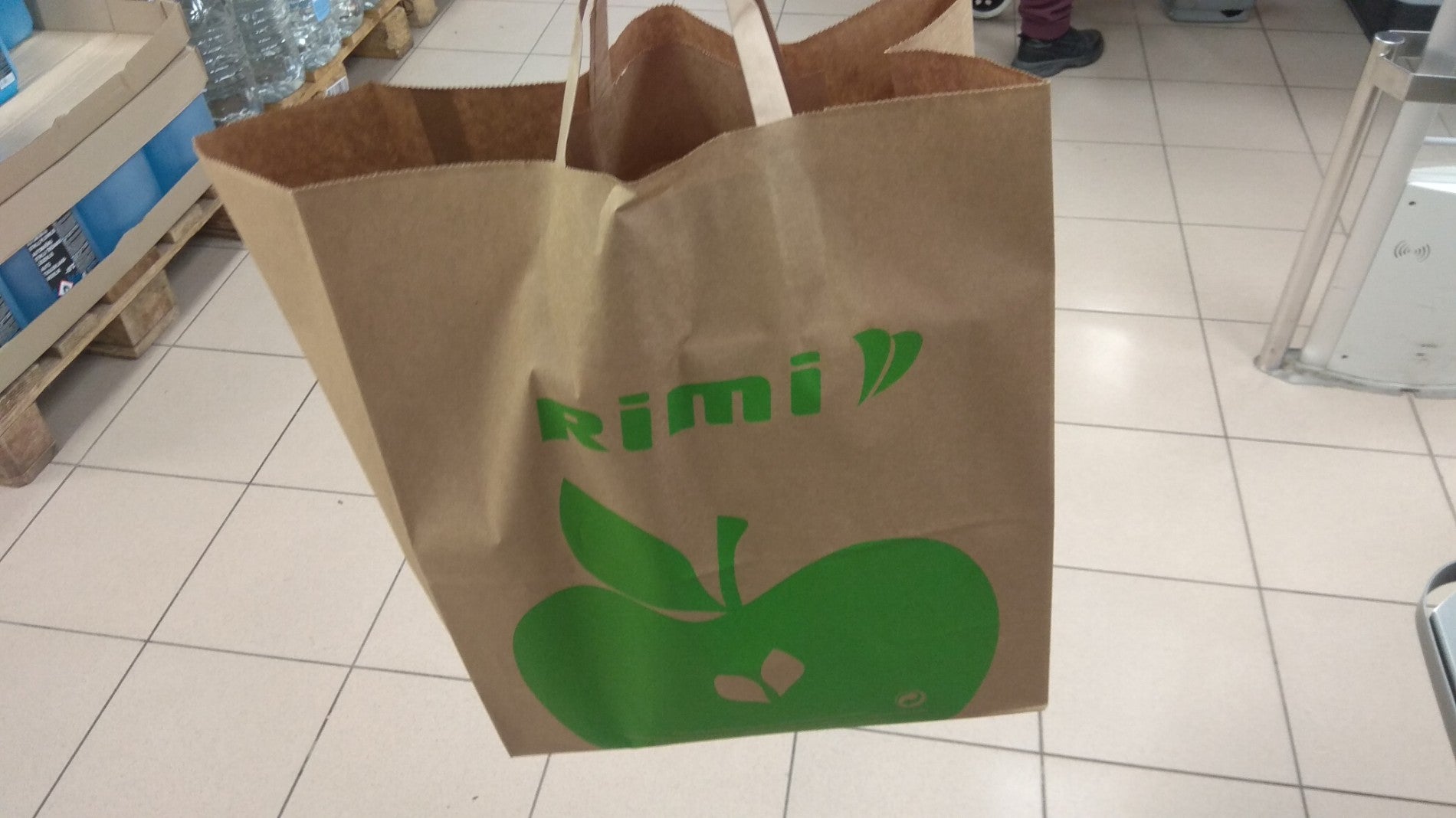 Säästumarket, Kihelkonna Mnt