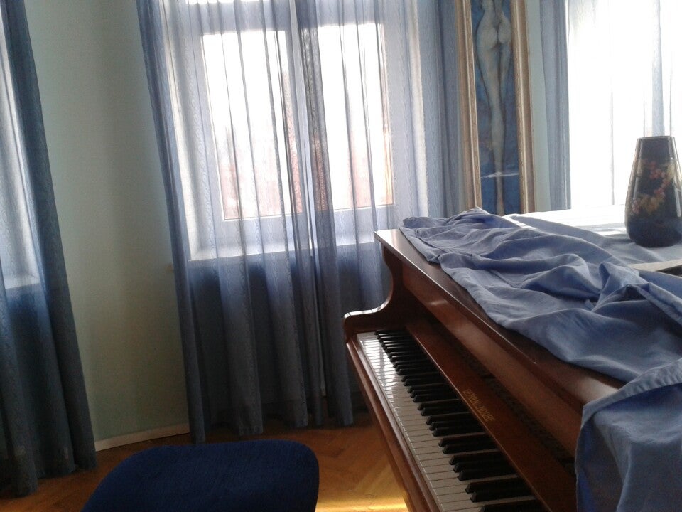 Arturas Burke Guitar Academy Logo