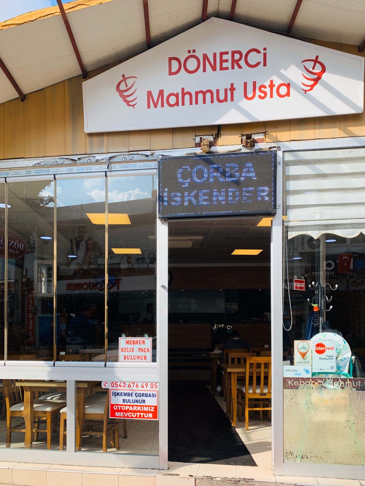 Meşhur Dönerci Mahmut Usta