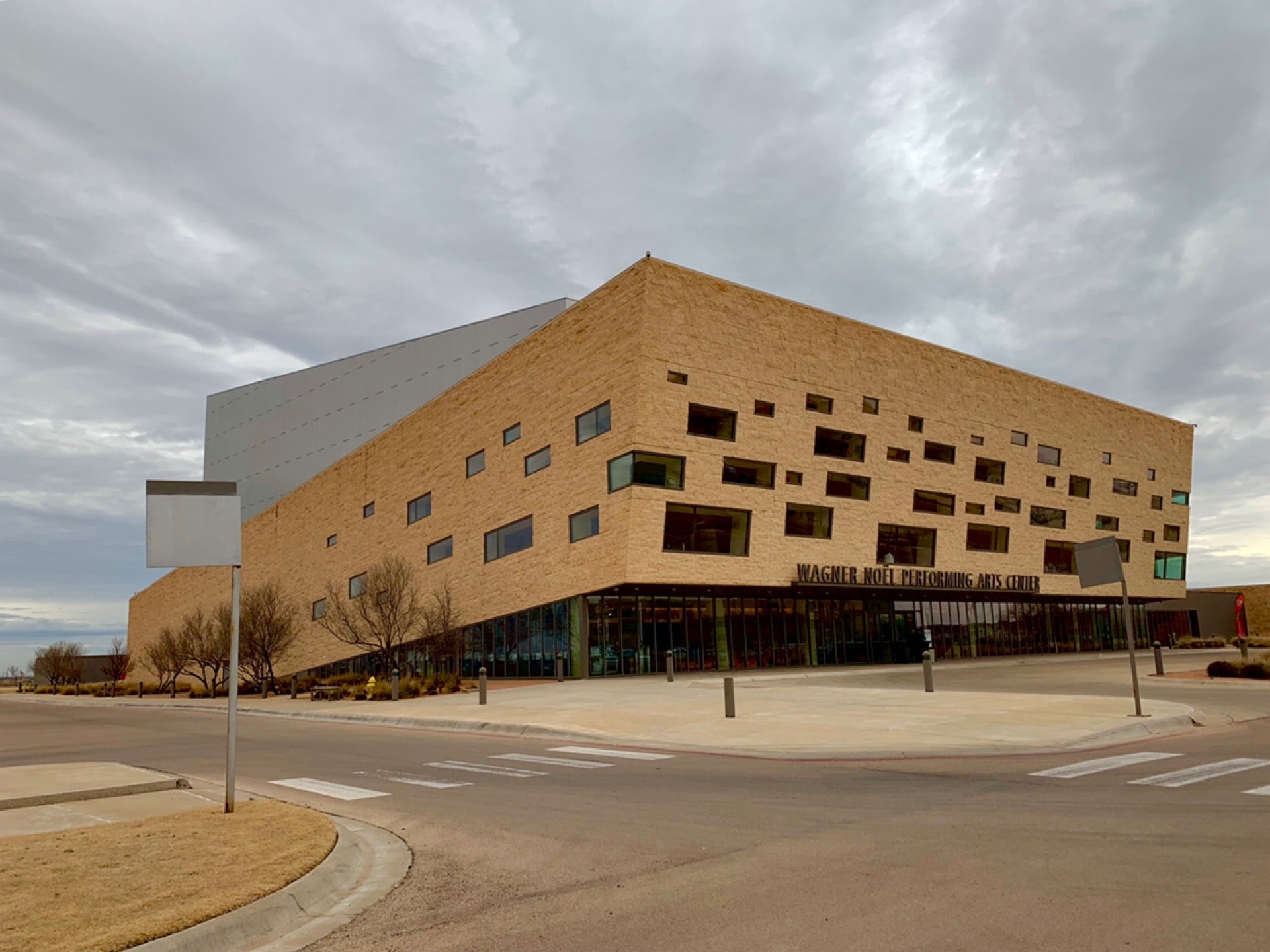 Wagner Noel Performing Arts Center (A1lkvA)