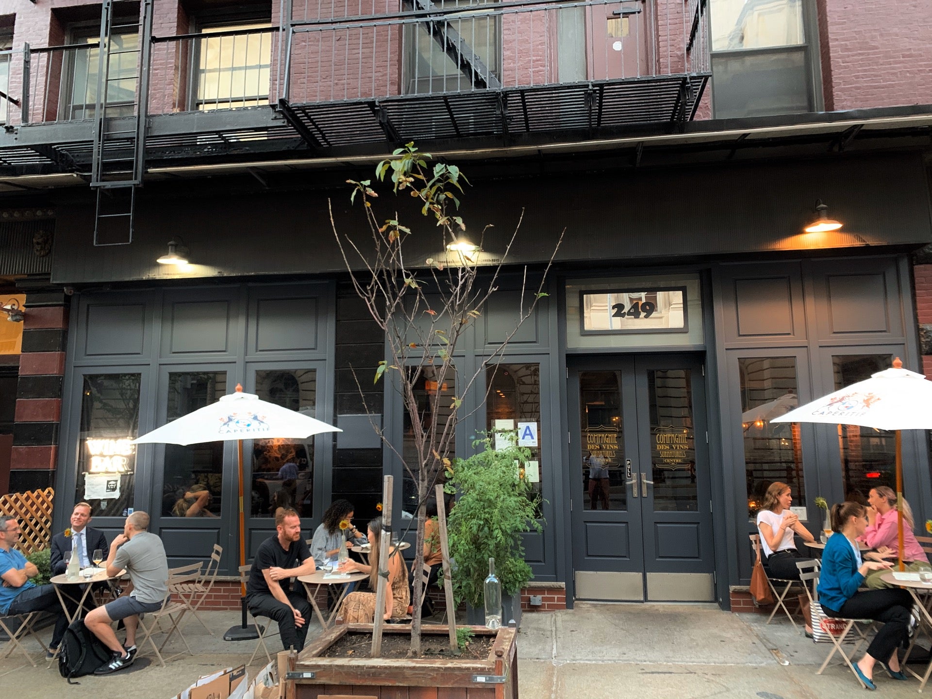 La Compagnie des Vins Surnaturels bar in New York