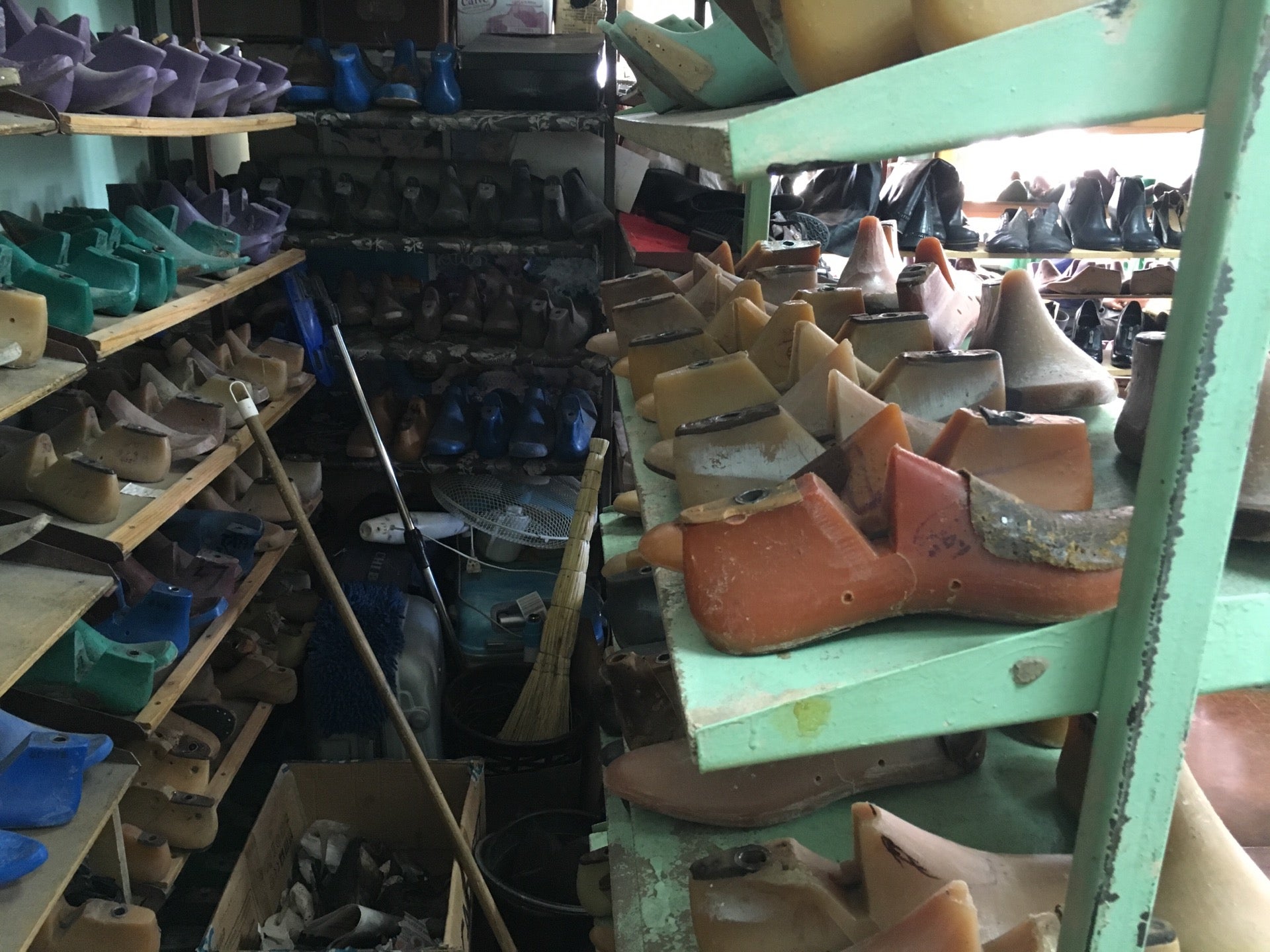 Срочный Ремонт Обуви Logo