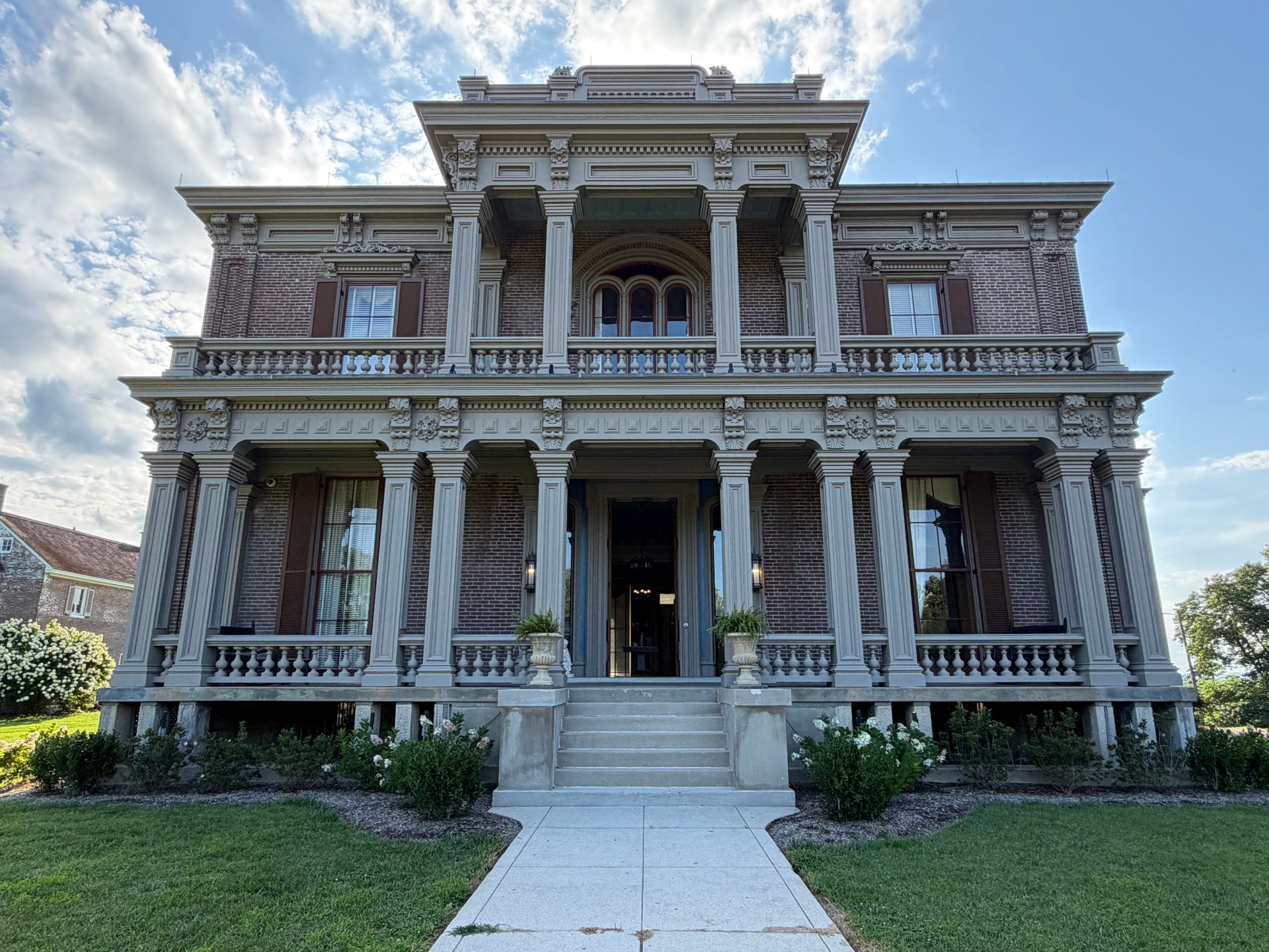 Two Rivers Mansion in Nashville, United States