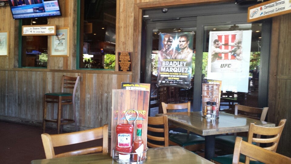 Miller's Ale House Naples 6320 Hollywood Blvd Naples