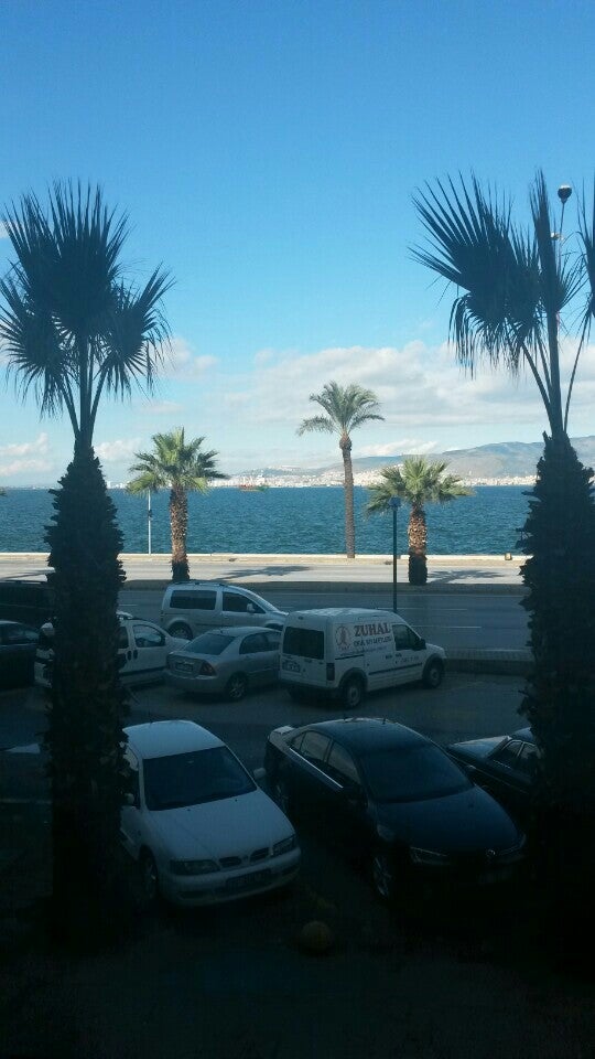 Göksel Plaza Karataş Logo