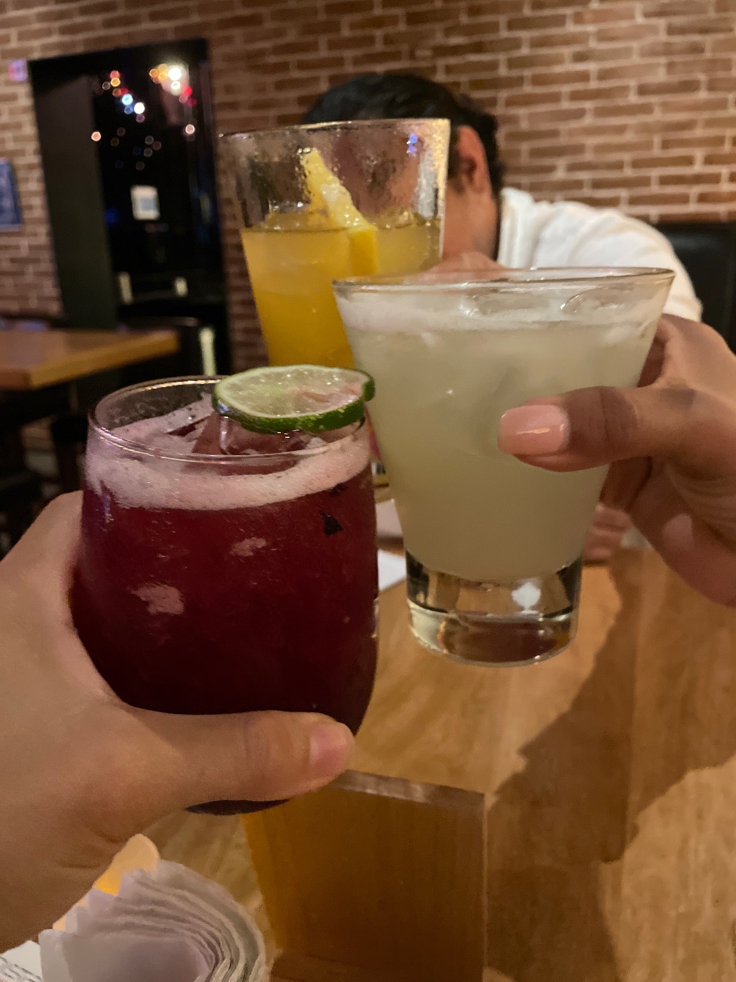 Distric Eat + Drink Logo