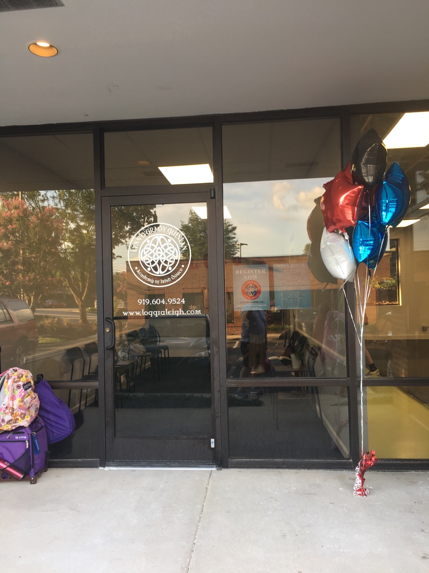 Lynn O'Grady Quinlan Academy Of Irish Dance Logo