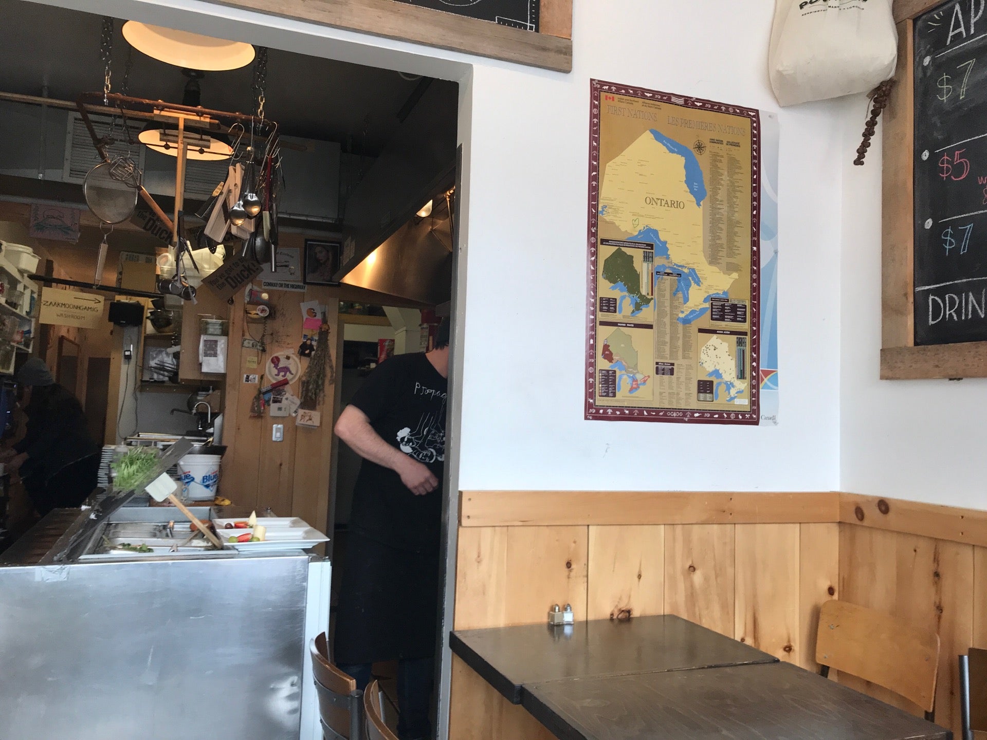 Pow Wow Cafe
