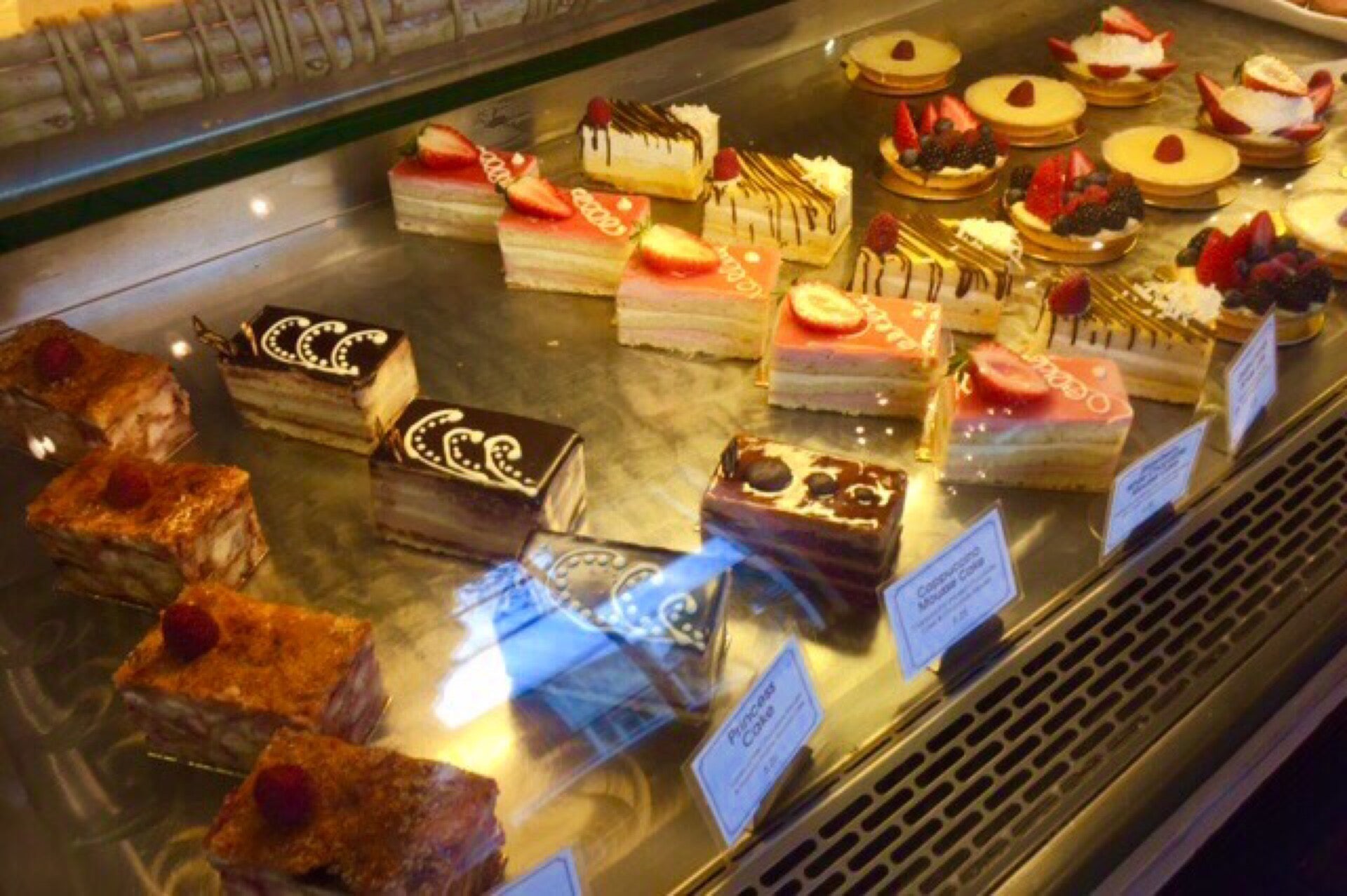 Champagne French Bakery Café Beverly Hills 200 South Beverly Drive