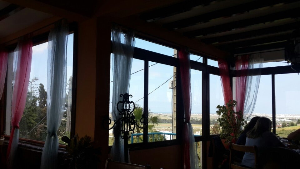 Mandy Hotel Restaurant