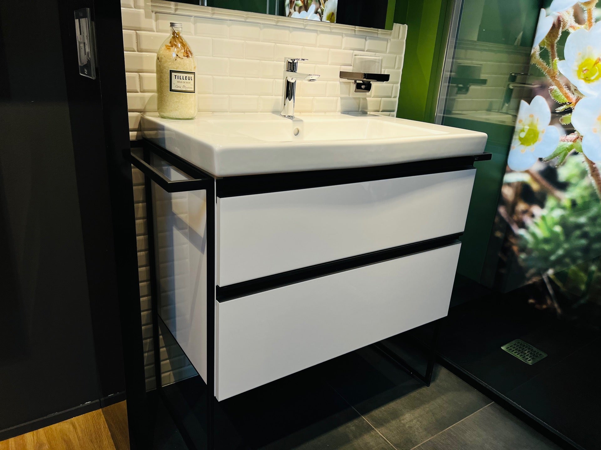 Laufen Bathrooms - photo 1 showing the facility