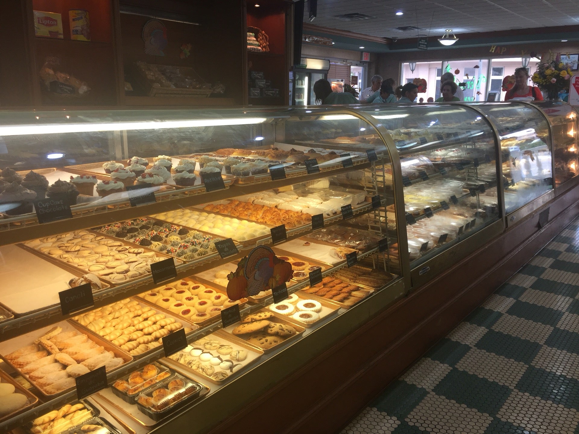 Versailles Bakery 3501 SW 8th St Miami