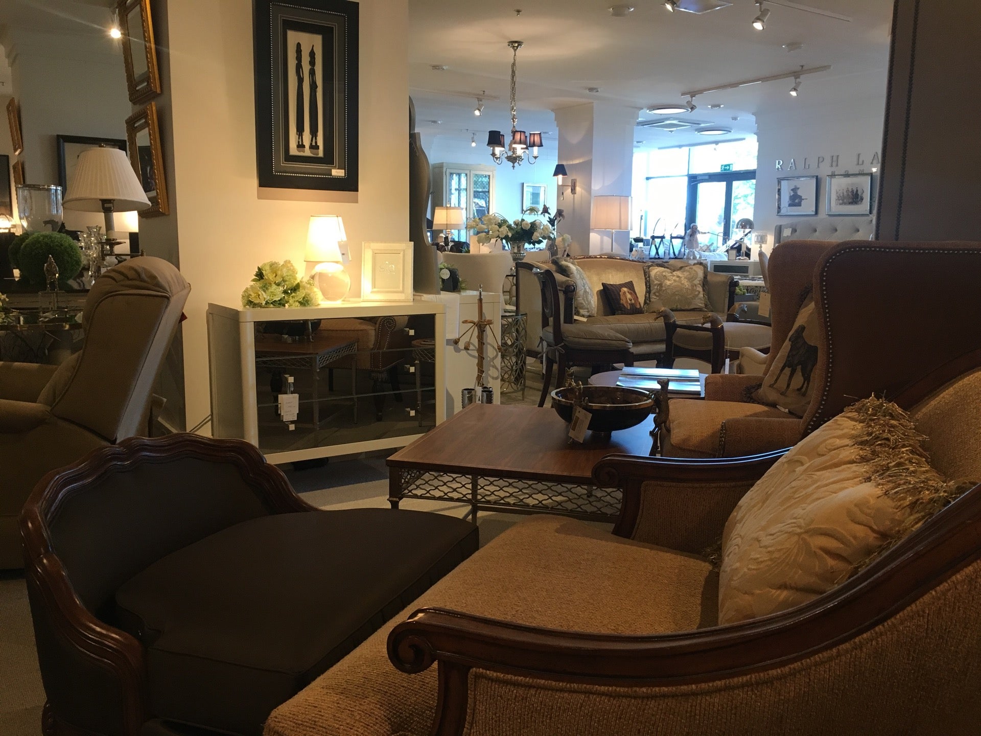 Luxor Admirali Maja Logo