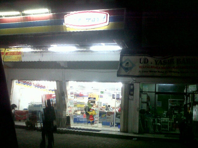 Indomaret Catur Warga