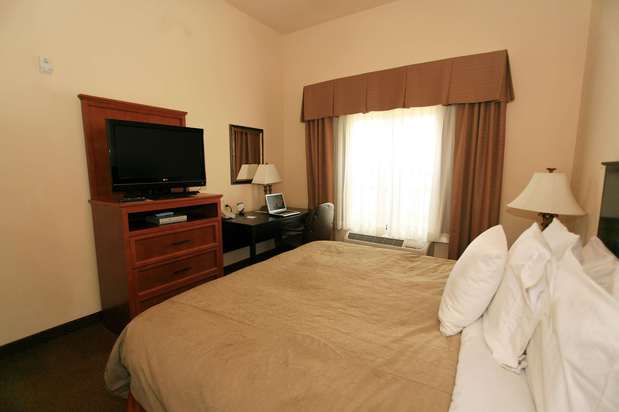 Homewood Suites by Hilton