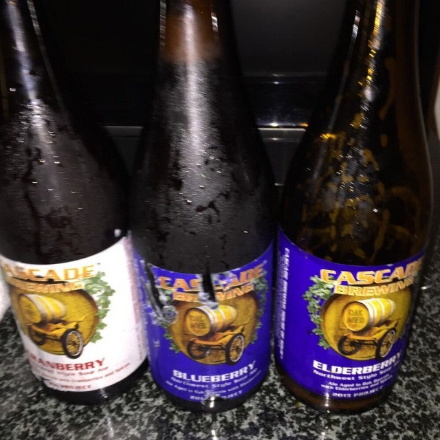 Parrot University Logo