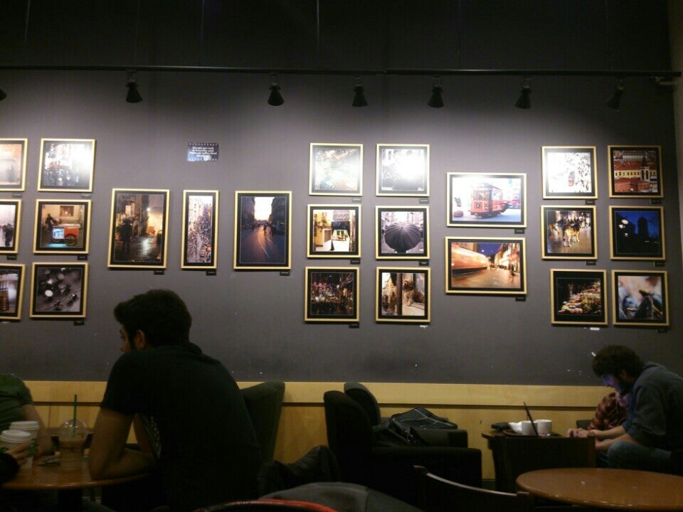 Starbucks Şahkulu Mah. İstiklal Cad. No 469471 Beyoğlu