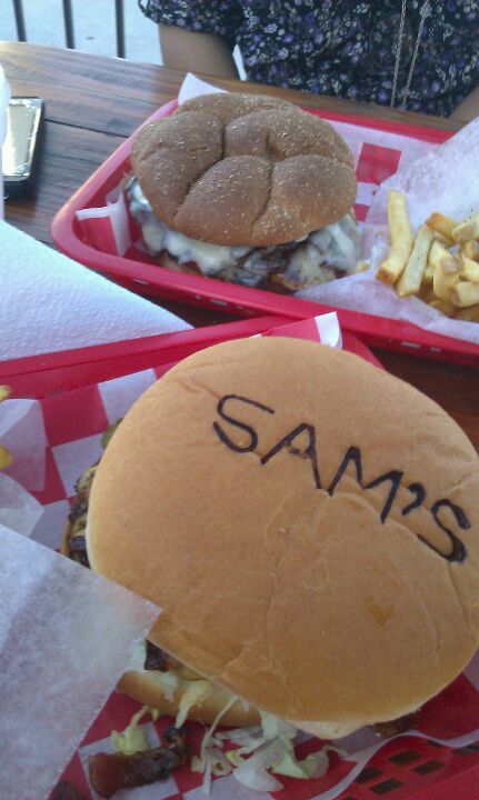 Sam's Burger Joint