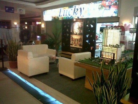 Pintu Masuk Mall Pekanbaru