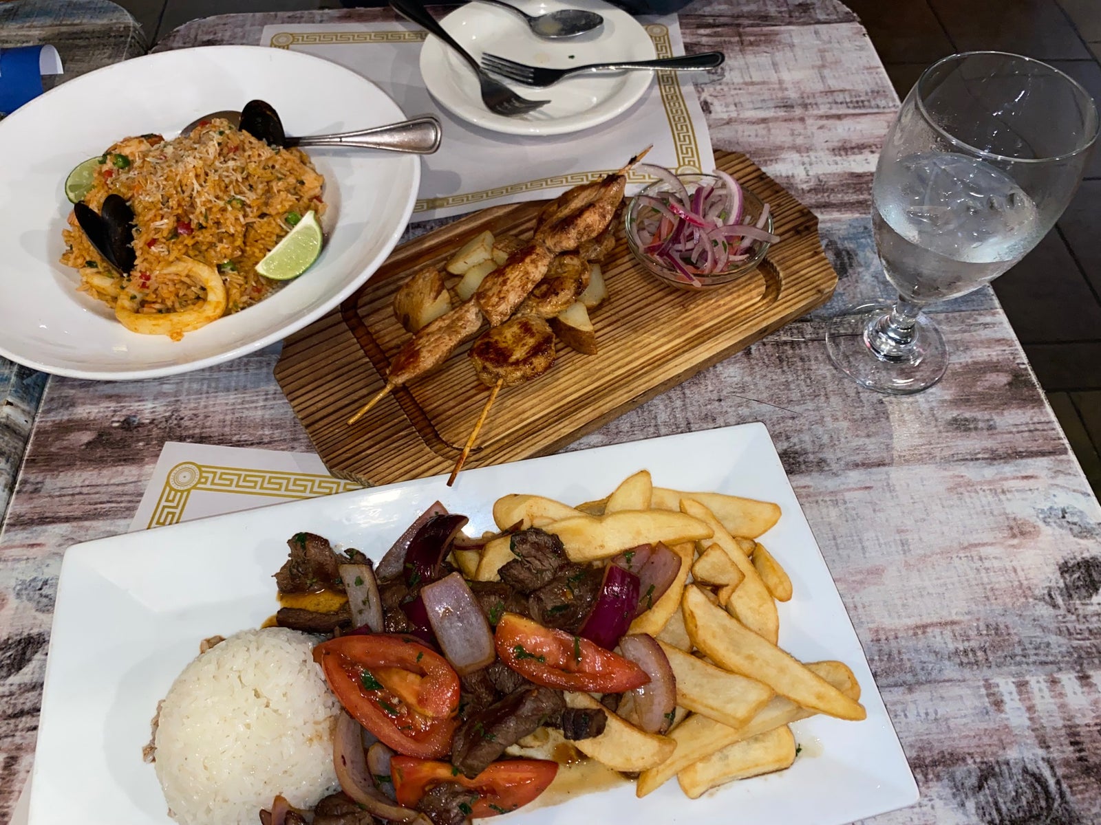 La Huaca Peruvian Cuisine