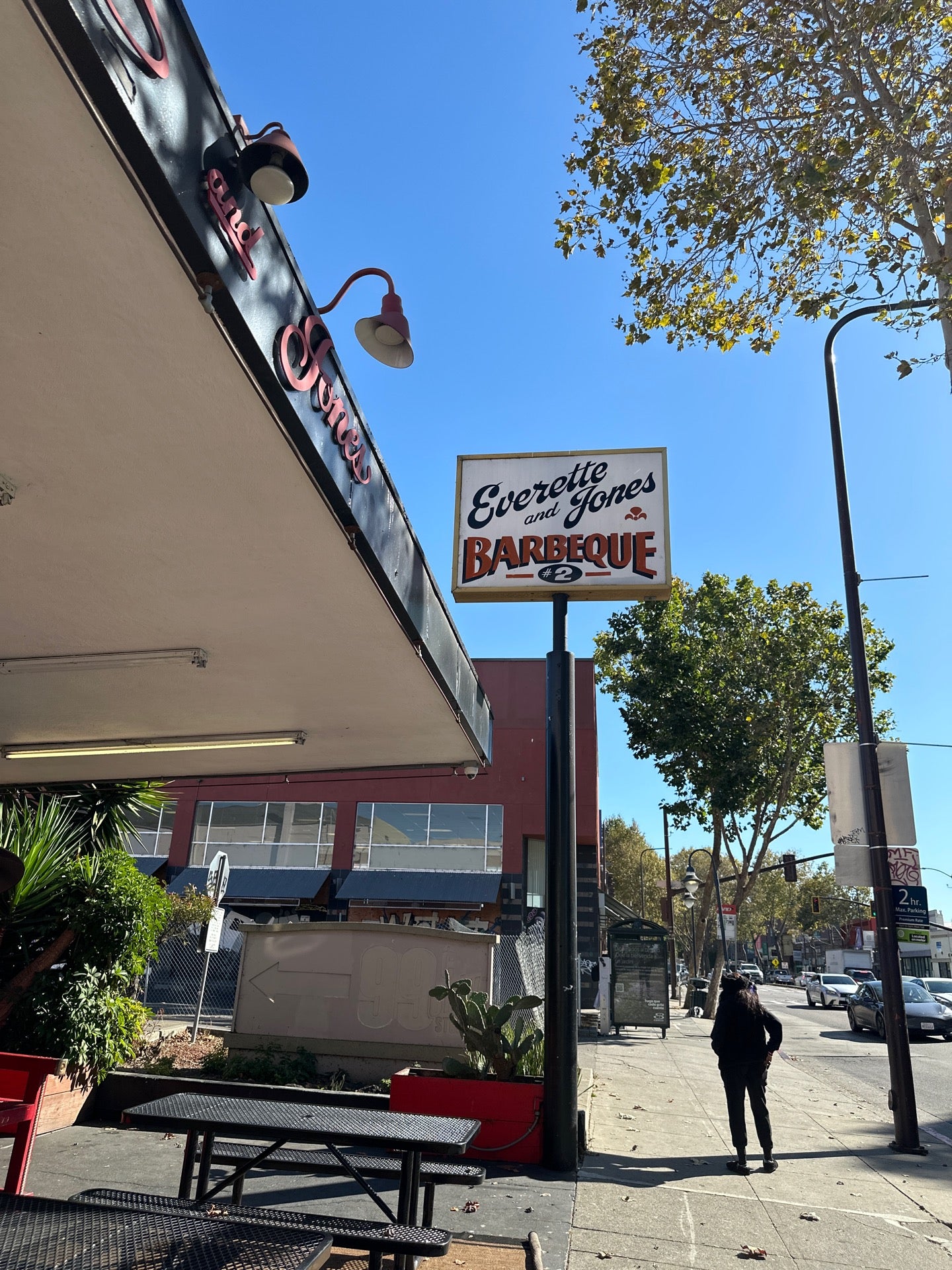 Everett & Jones Barbeque