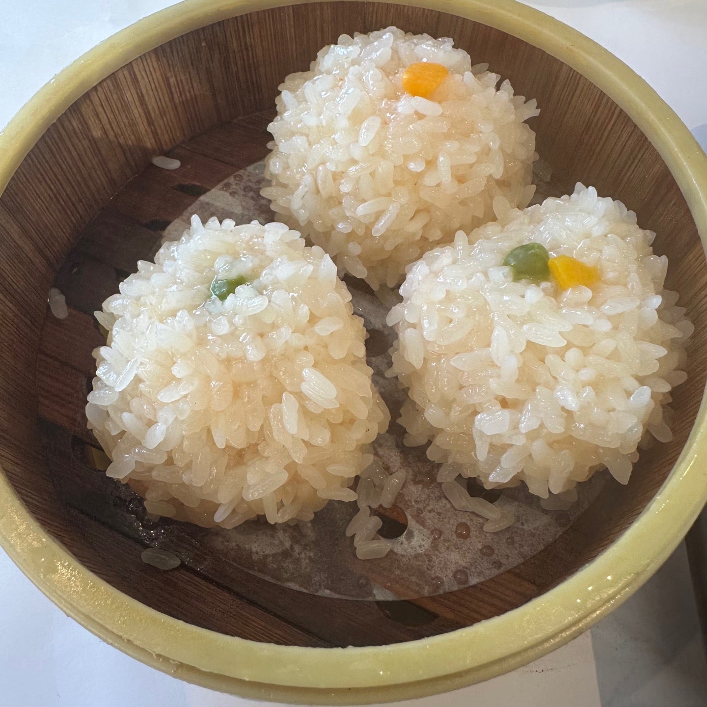 S & T Hong Kong Seafood Restaurant
