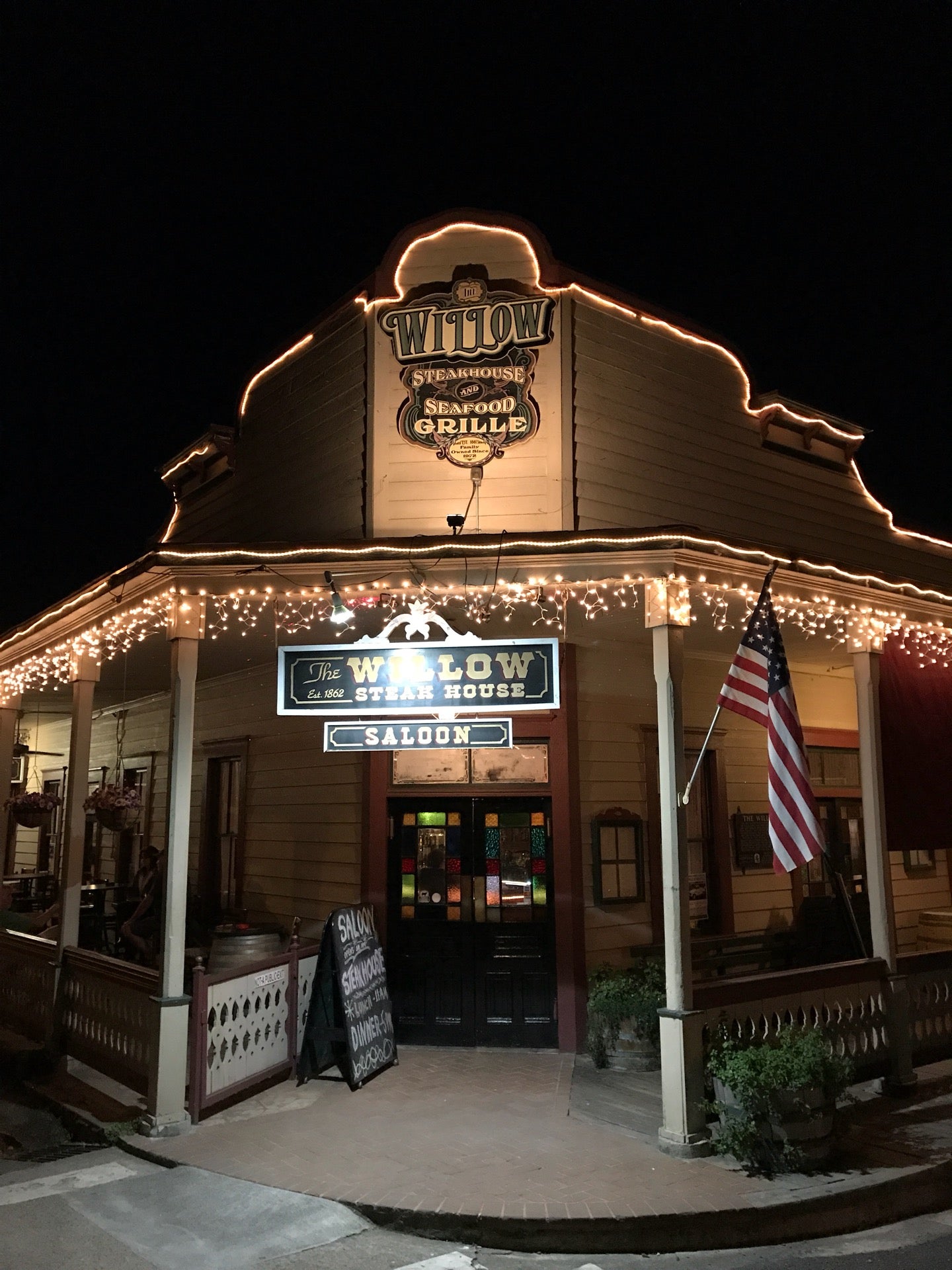 Willow Steakhouse & Saloon
