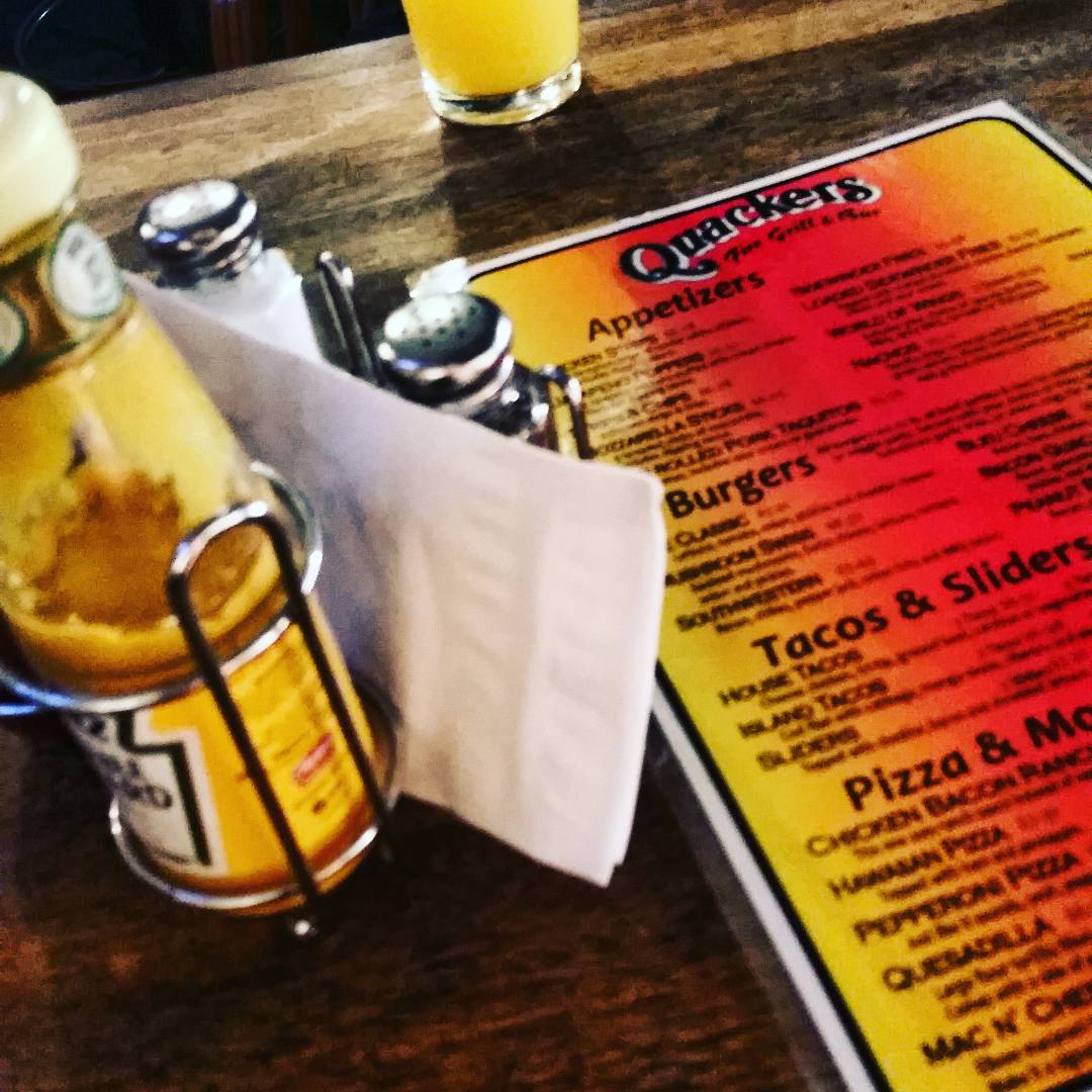 Quackers Lounge