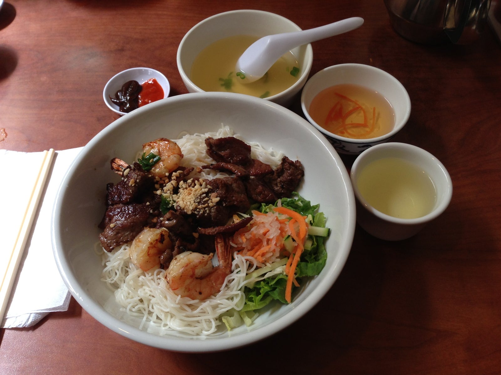 Ph? Hu?nh Hi?p 2 - Kevin & Chris's Noodle House