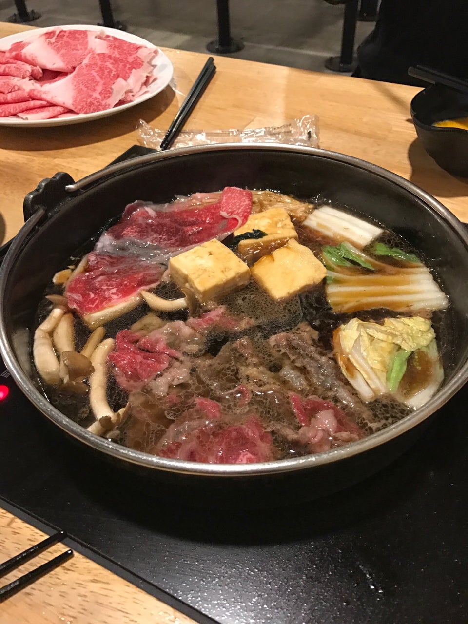 大阪壽喜燒 除了純正關西風之外 還推薦你物美價廉的好店 Compathy Travel Magazine線上日本旅遊雜誌 大阪壽喜燒 除了純正關西風之外 還推薦你物美價廉的好店 Compathy Travel Magazine線上日本旅遊雜誌