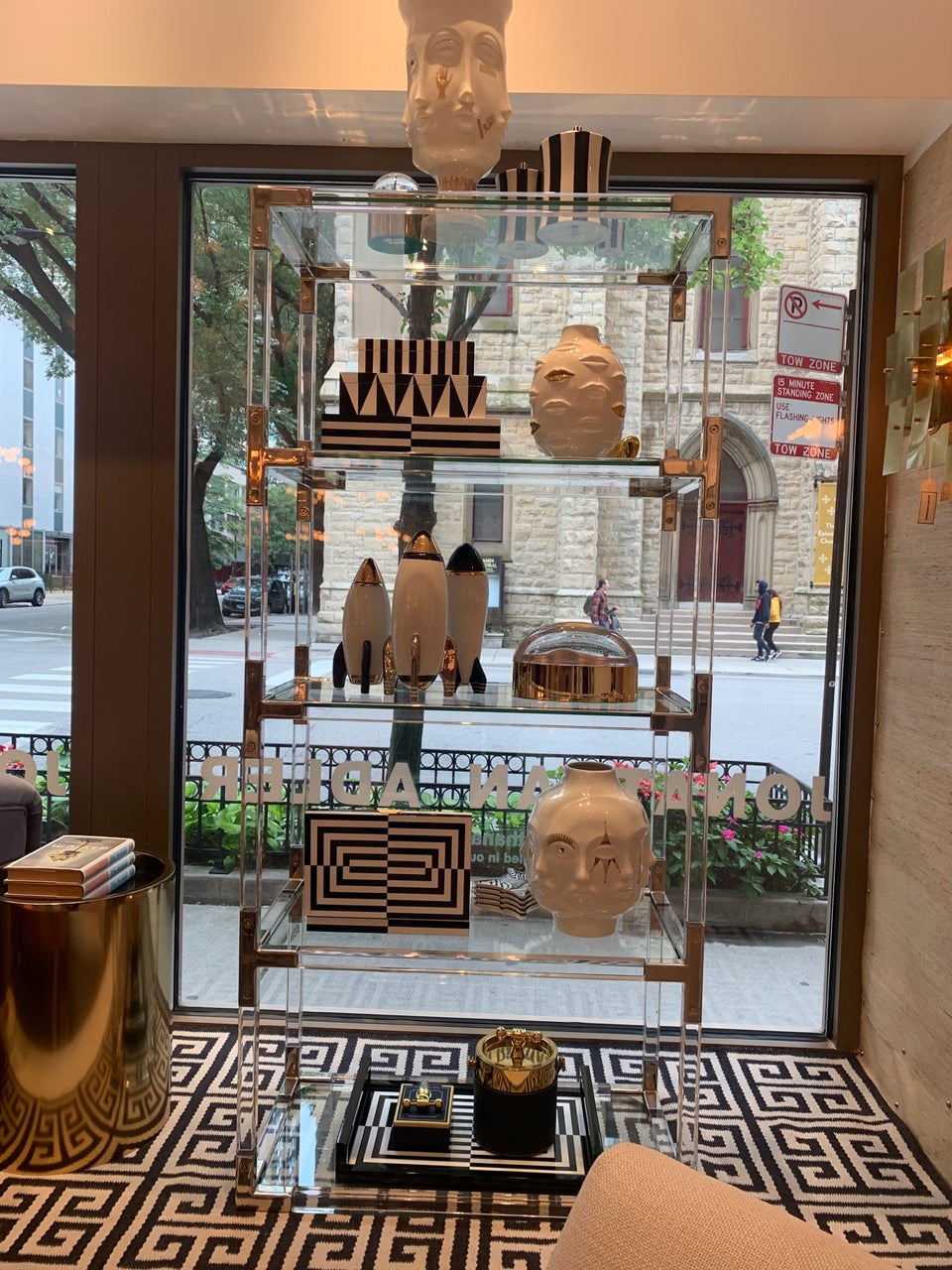 Jonathan Adler reviews, photos River North Chicago GayCities Chicago