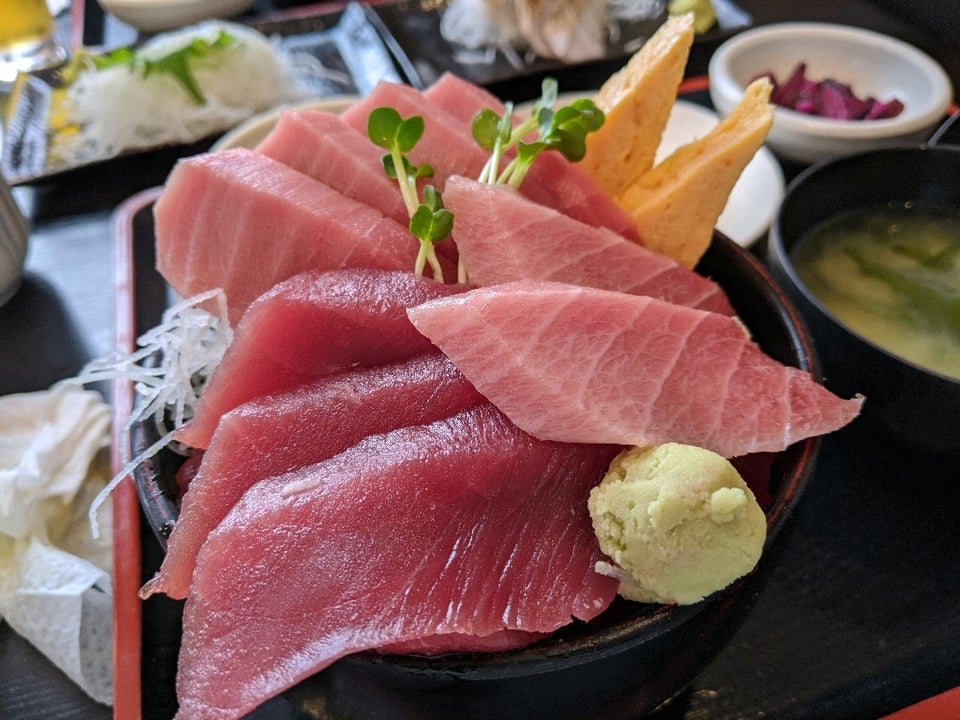 三崎港でマグロを味わい 横須賀でカレーを頬張る三浦半島の旅 神奈川 三浦 横須賀の旅行モデルコース こころから 三崎港でマグロを味わい 横須賀でカレーを頬張る三浦半島の旅 神奈川 三浦 横須賀の旅行モデルコース こころから