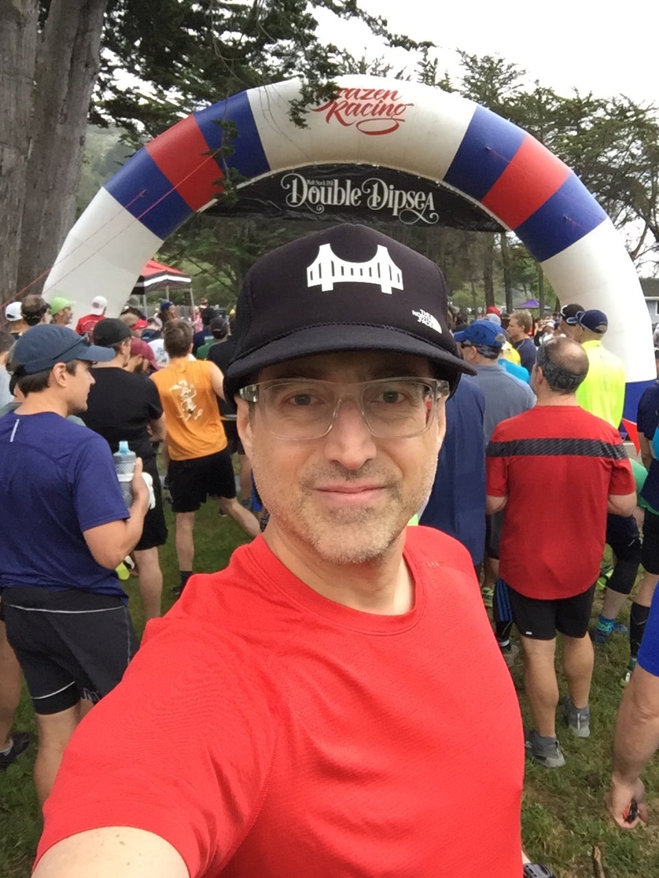 Tantek selfie behind a bunch of other guys preparing to start their wave at the Double Dipsea race