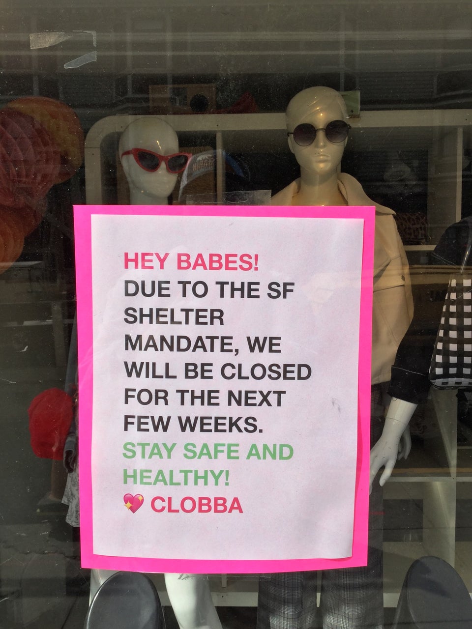 Printed sign on the outside of Clobba saying they will be closed.