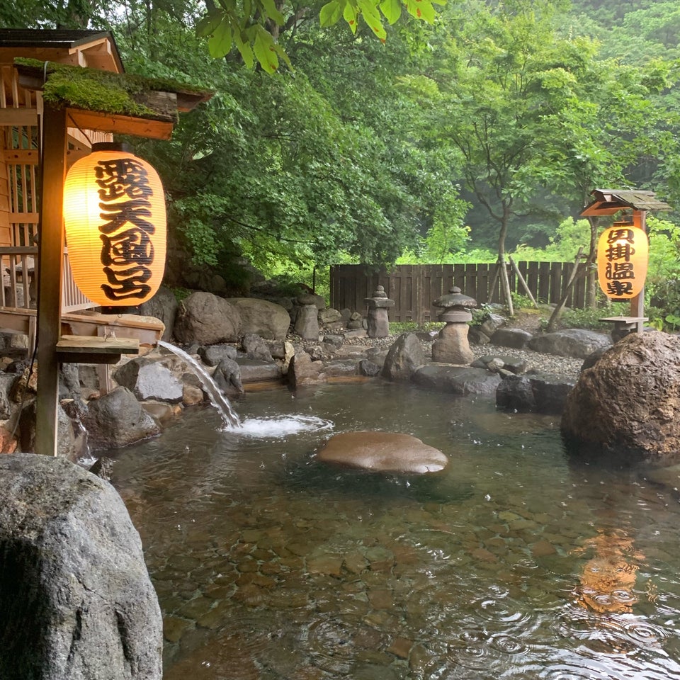 新潟の日本酒を味わいつくす 越後湯沢温泉でほろ酔い旅 新潟 越後湯沢の旅行モデルコース こころから 新潟の日本酒を味わいつくす 越後湯沢温泉でほろ酔い旅 新潟 越後湯沢の旅行モデルコース こころから